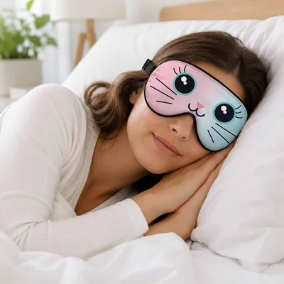 Cartoon Cat Face Sleep Mask: Cute Pastel Feline Design for Naps